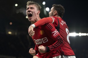  曼联新援首秀建功，滕哈赫变阵助红魔擒伯恩茅斯