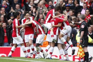  阿森纳补时绝杀紧咬积分榜次席位置